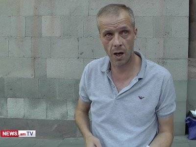 Офицер запаса объявил бессрочную голодовку перед зданием правительства Армении