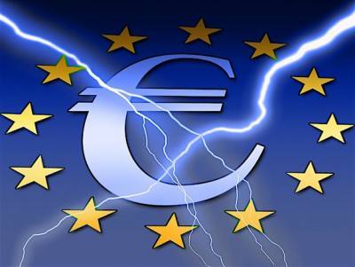 Курс евро впервые за четыре года подскочил выше 90 рублей