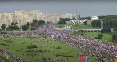 "Не надоело вам стоять?" Как прошел воскресный "Марш единства" в Минске