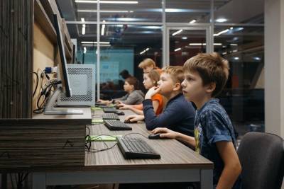 Образовательная компания MAXIMUM Education перезапускает школу программирования для подростков