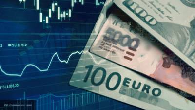 Стоимость евро впервые за четыре года превысила 90 рублей