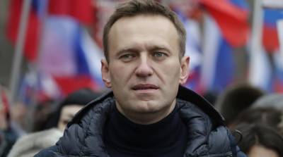 Оппозиционера Навального вывели из комы