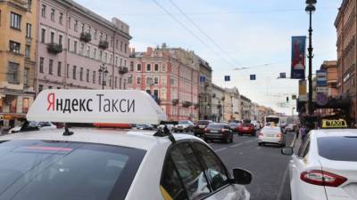 «Яндекс. Такси» проследит за внимательностью своих водителей