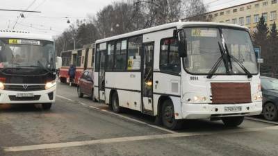 Нелегальных петербургских маршрутчиков оштрафовали на 3,3 млн рублей