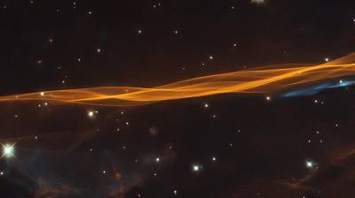 Телескоп Hubble запечатлел завораживающее фото петли Лебедя