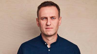 Алексей Навальный выведен из комы и реагирует на внешние раздражители, слава Богу, вроде все обошлось