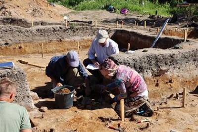 Археологи нашли древнюю стоянку человека на месте ледников в Карелии