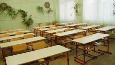 На карантин по COVID-19 отправили класс в школе в Вологодской области