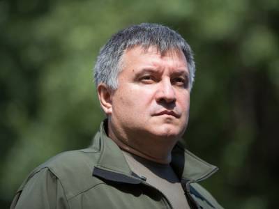 Аваков перерос пост министра МВД, он должен быть философом – Геращенко