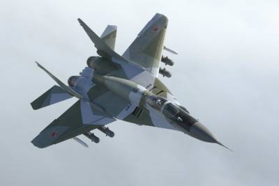 Российский МиГ-29 перехватил в Арктике британского разведчика