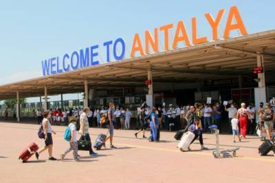 Посол назвал число российских туристов, заразившихся коронавирусом в Турции