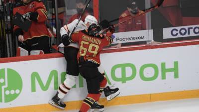 Шумаков забросил шайбу в стиле лакросс в матче КХЛ с «Амуром»