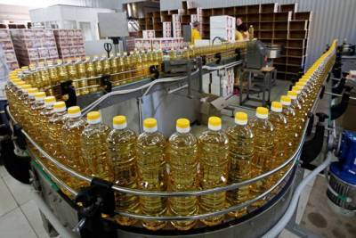 Неурожай подсолнечника может вызвать рост цен на масло в России
