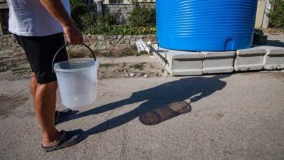 Откуда берут воду для емкостей в обезвоженном Симферополе - Проценко