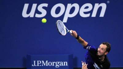Медведев победил Тиафо и сыграет с Рублёвым в четвертьфинале US Open