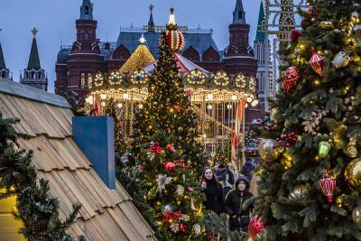 Минтруд предложил дать россиянам 10-дневный новогодний отдых