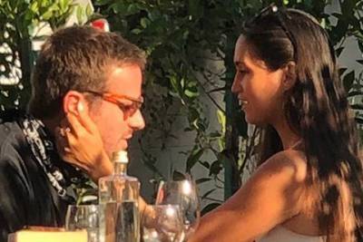 Будни холостяка: Арми Хаммера заметили на свидании с бывшей женой актера Джоша Лукаса