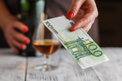 В какой стране ЕС алкоголь самый дорогой?
