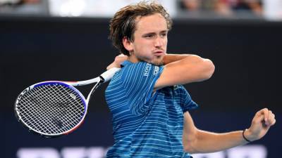Американский теннисист показал Медведеву неприличный жест в матче US Open