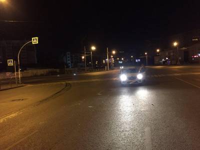 В Челябинске на пешеходном переходе сбили двух студенток