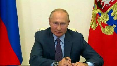 Путин: продвижение по карьерной лестнице должно быть у тех, кто готов "пахать" на благо Родины