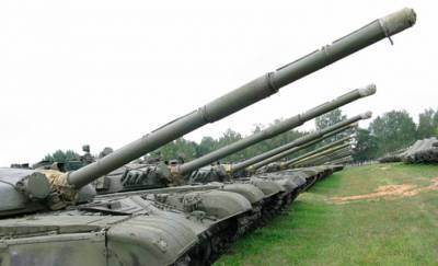 Минобороны заявило, что артиллерия и танки приведены в «высшую боевую готовность»