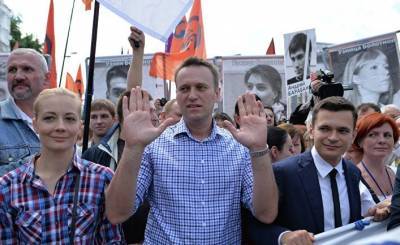 NYT: Навальный вышел из комы и реагирует на звуковые раздражители
