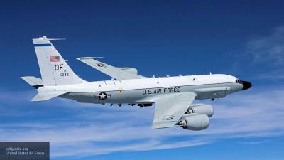 Sohu: американские RC-135W маскируются под малайзийские самолеты