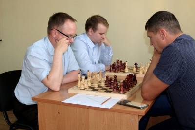 В следственном управлении СК РФ по Ивановской области прошли турниры по шахматам и теннису