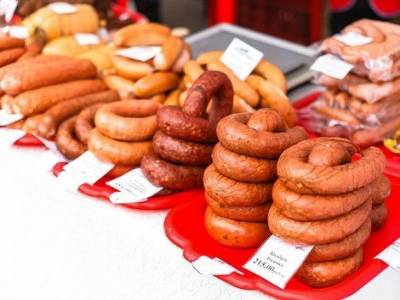 На онлайн-фестивале «Алтайские продукты» началась Неделя алтайских колбас
