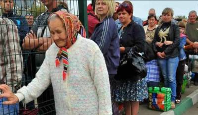 "Они ее заработали": полмиллиона жителей ОРДЛО получают украинскую пенсию