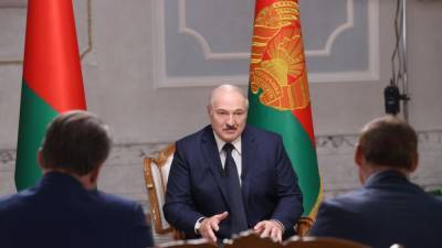 Лукашенко - российским СМИ: "Я просто так не уйду"