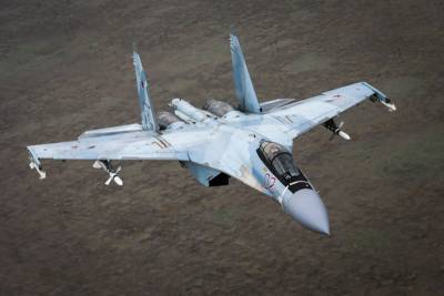 Су-27 перехватил разведчиков США и Швеции над Балтикой