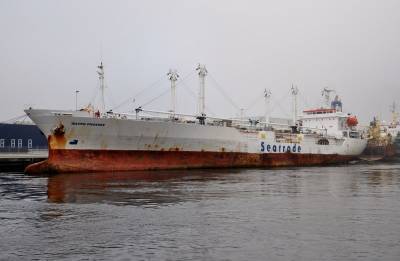 Пираты похитили двух россиян при нападении на судно в Нигерии