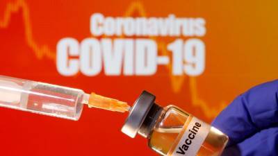 Разработчики вакцин в США и Европе обещали строго соблюдать научные стандарты
