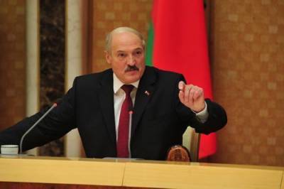 Лукашенко предупредил Путина о влиянии США через Интернет