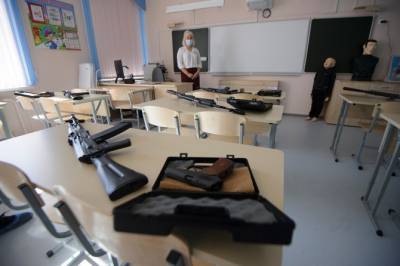 «Это основной предмет в жизни»: учитель Комаров против исключения ОБЖ из школьной программы