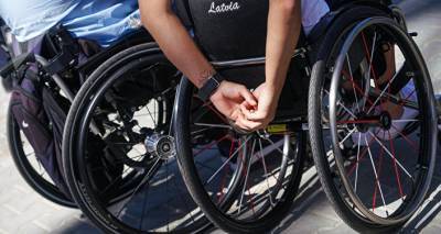 Ошибка государства: как латвиец с инвалидностью отстоял право на пенсию в Верховном суде