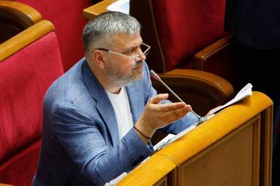 Парламент наконец то должен декриминализировать статью 375 УК Украины, - нардеп Григорий Мамка