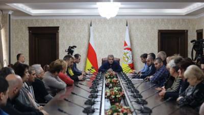 В Южной Осетии накаляется внутриполитическая обстановка