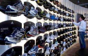 Nike и Adidas планируют открыть производство кроссовок в Узбекистане