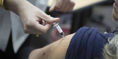 Израиль закупил рекордное количество прививок от гриппа