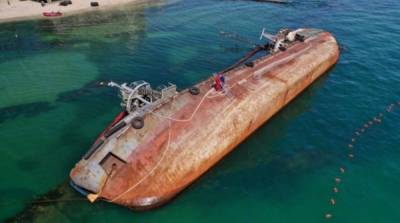 Работы по подъему танкера Delfi приостановлены