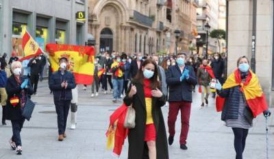 В Испании не хотят вновь вводить карантин, несмотря на вспышку коронавируса
