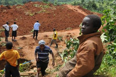 В Уганде из-за оползня были разрушены полтысячи домов, есть жертва