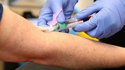 Испытания вакцины от COVID-19 приостановили из-за возникновения «необъяснимой болезни»