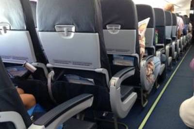 В Японии самолет совершил экстренную посадку, чтобы высадить пассажира без маски