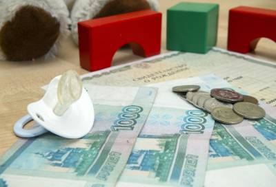 В сентябре безработные россияне получат 3000 рублей на каждого ребенка