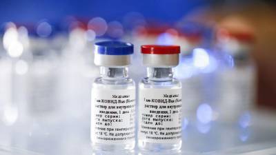 Российская вакцина станет первым в мире барьером от коронавируса