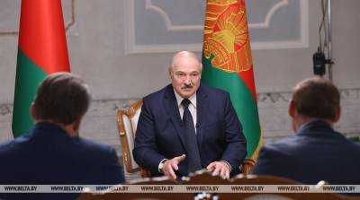 О президентских полномочиях, парламенте и досрочных выборах - Лукашенко высказался о новой Конституции